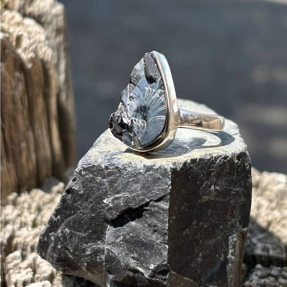 SOLD Shungite Ring - Picture 4 of 10